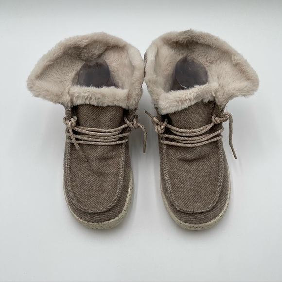 Women's Hey Dude Britt Shoes Size 9 Nut Slip-on Tie Faux Fur Casual Lightweight - Picture 10 of 14